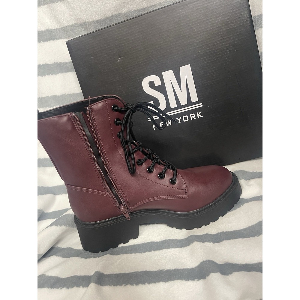 SM New York Womens Stomrie Boots, Burgundy Color, Size 7.5